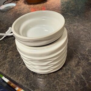 White Ceramic Glade Electric Wax Warmer